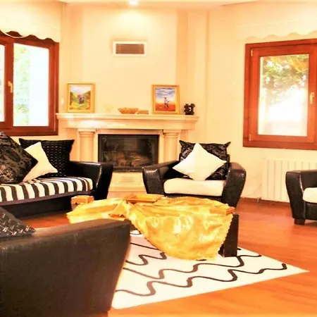 Mutlu Villa *